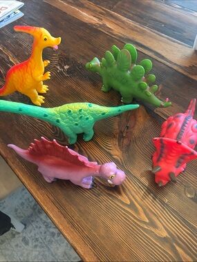 Colorful Kids Dinosaur Toy Set - Multicolor